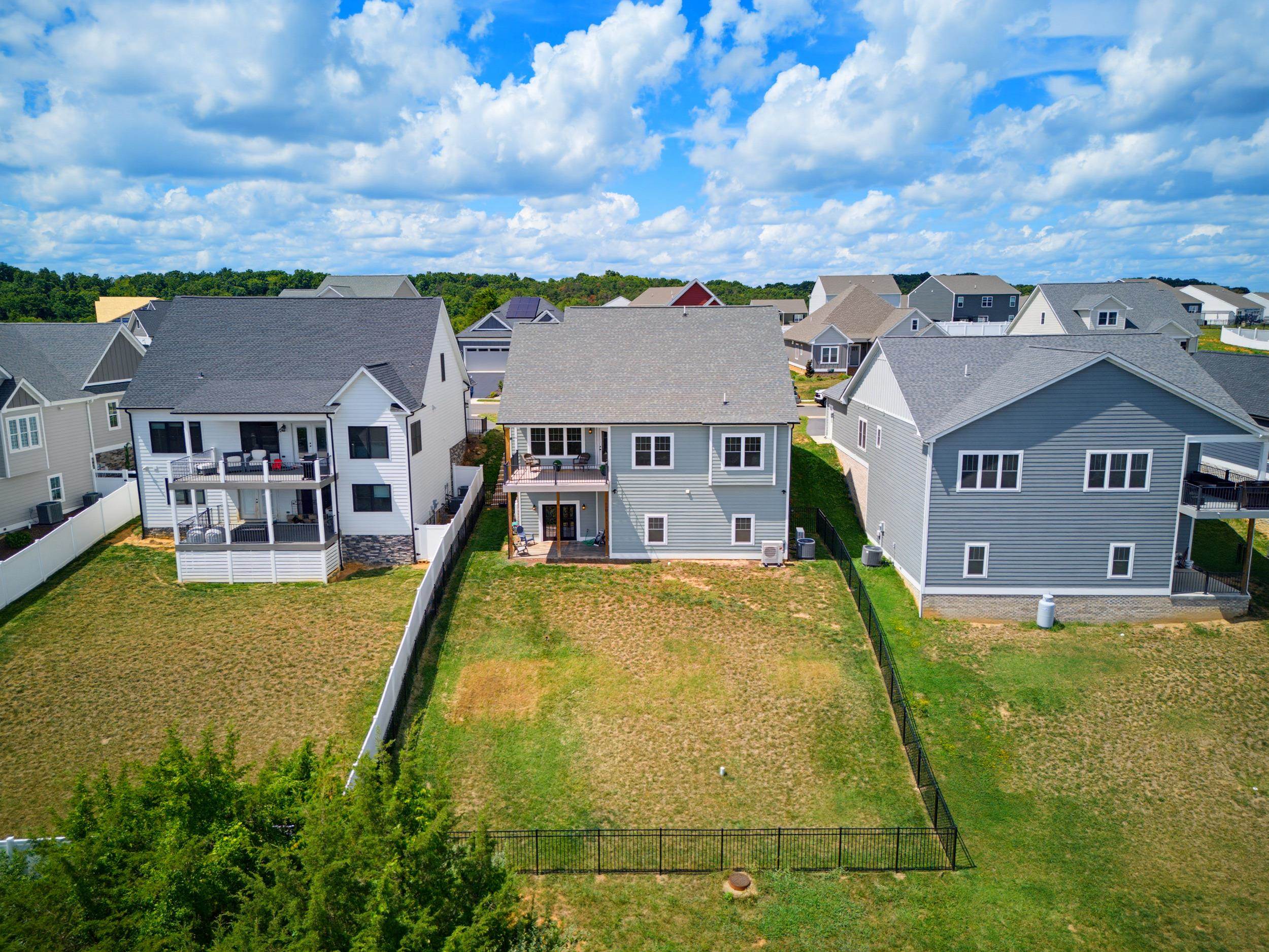 128 CHAMBERLAIN DR