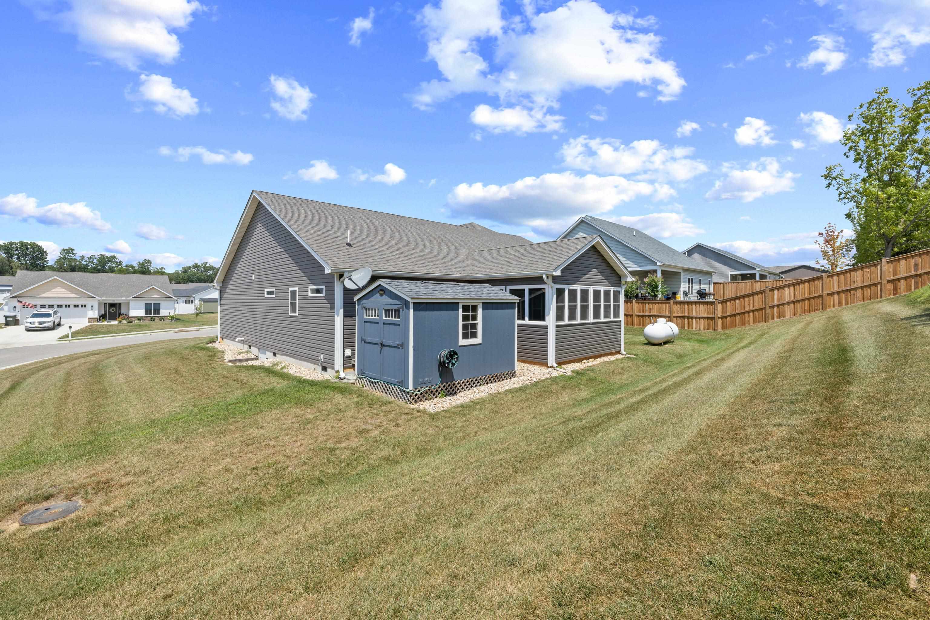 152 LANGLEY DR