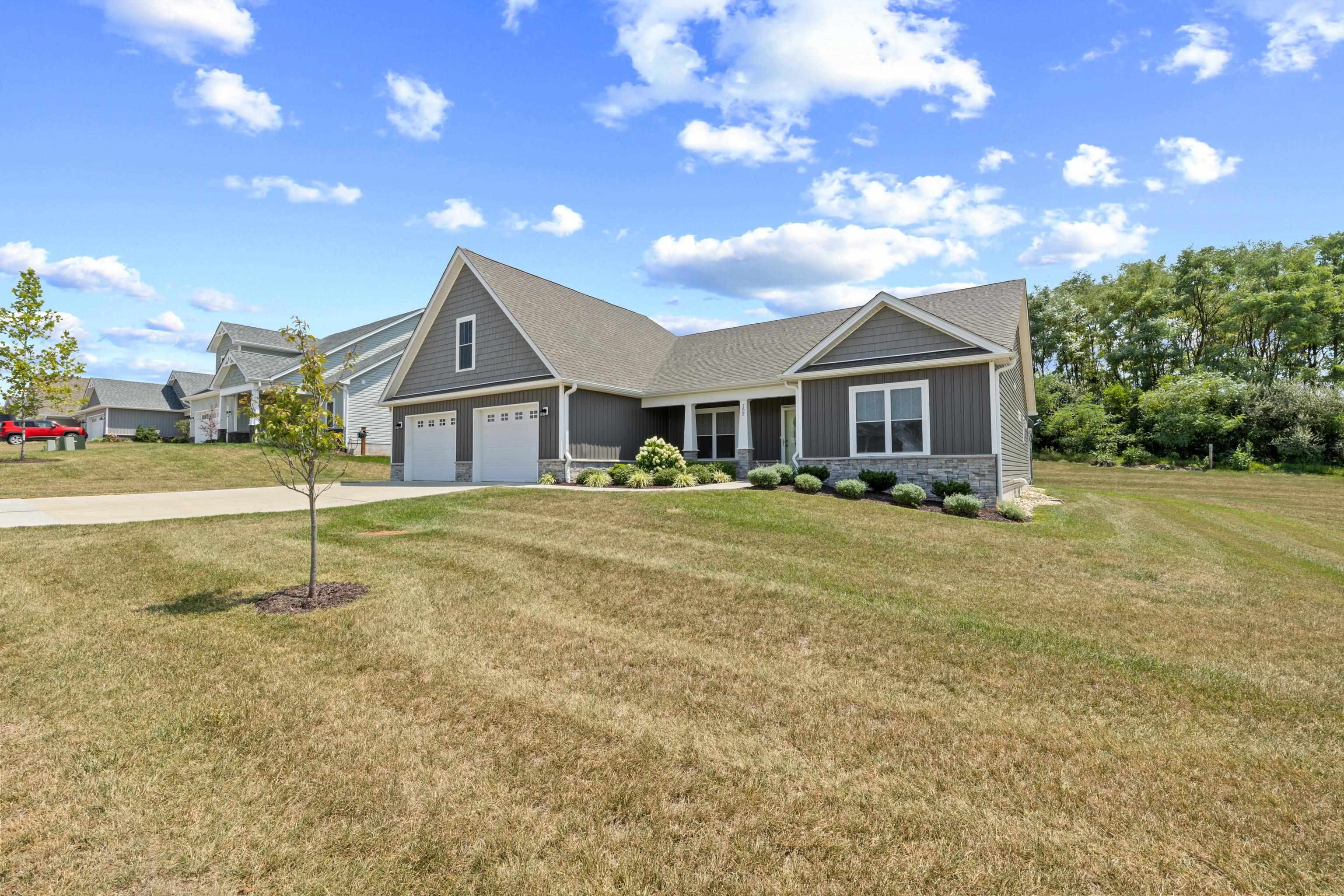 152 LANGLEY DR