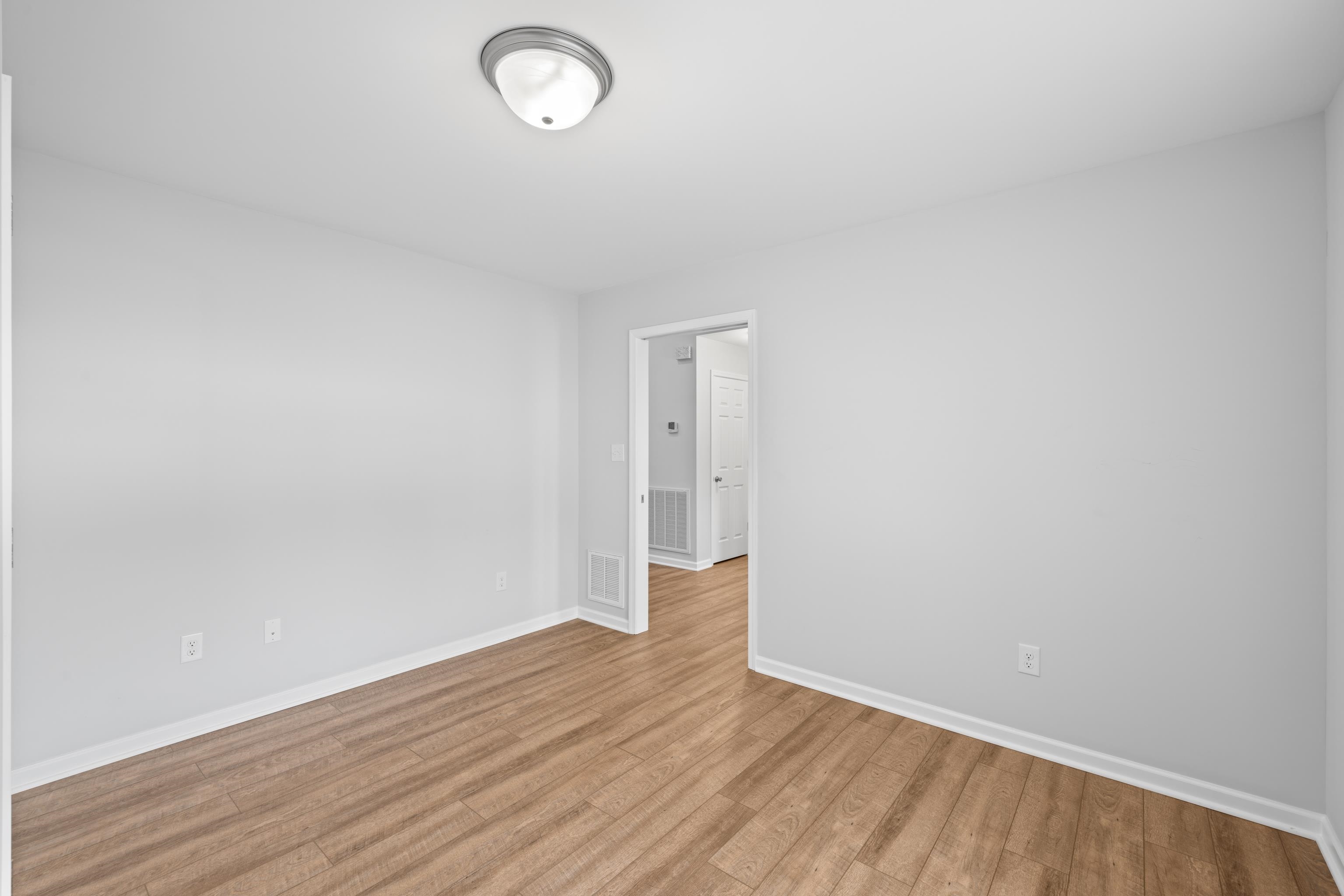 152 LANGLEY DR