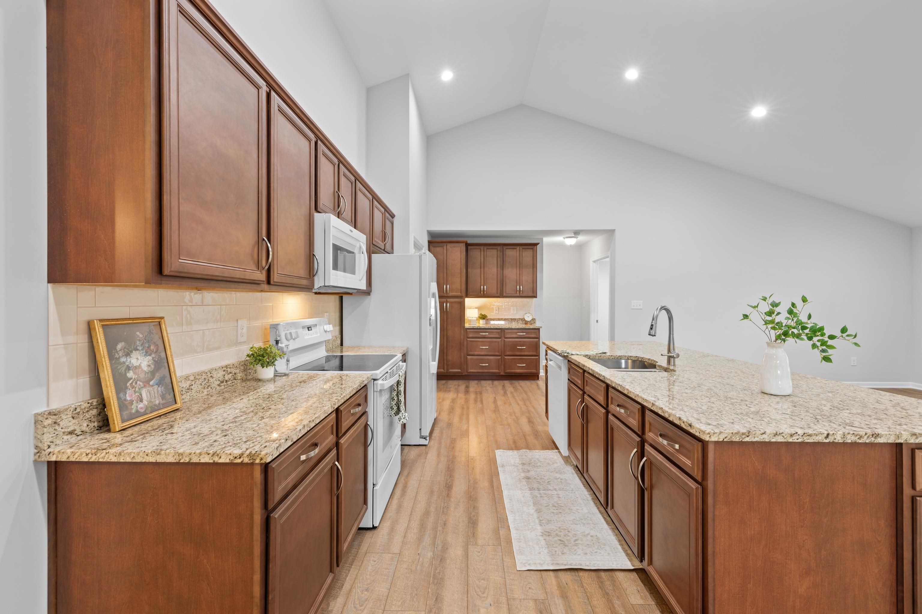 152 LANGLEY DR