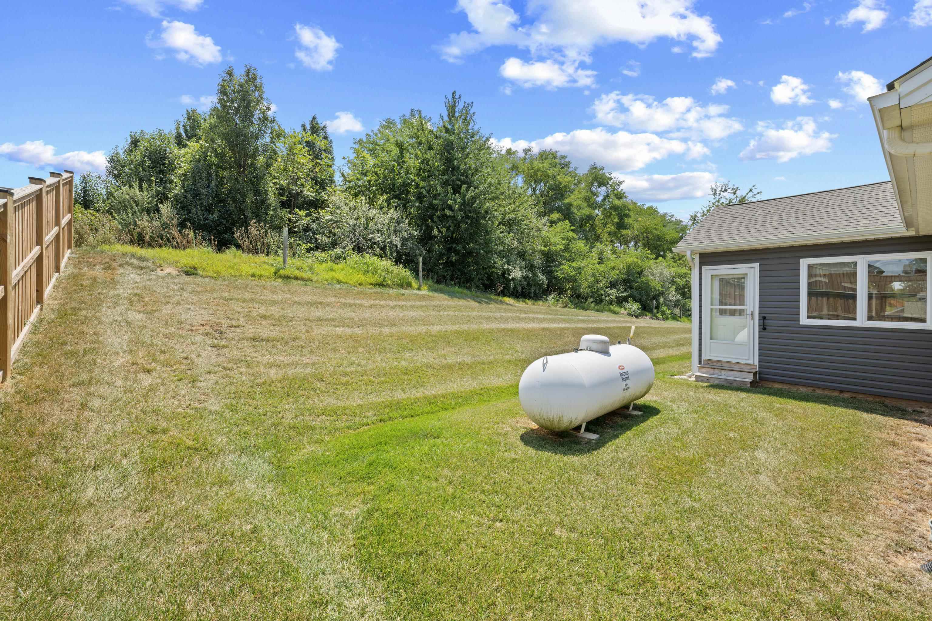 152 LANGLEY DR