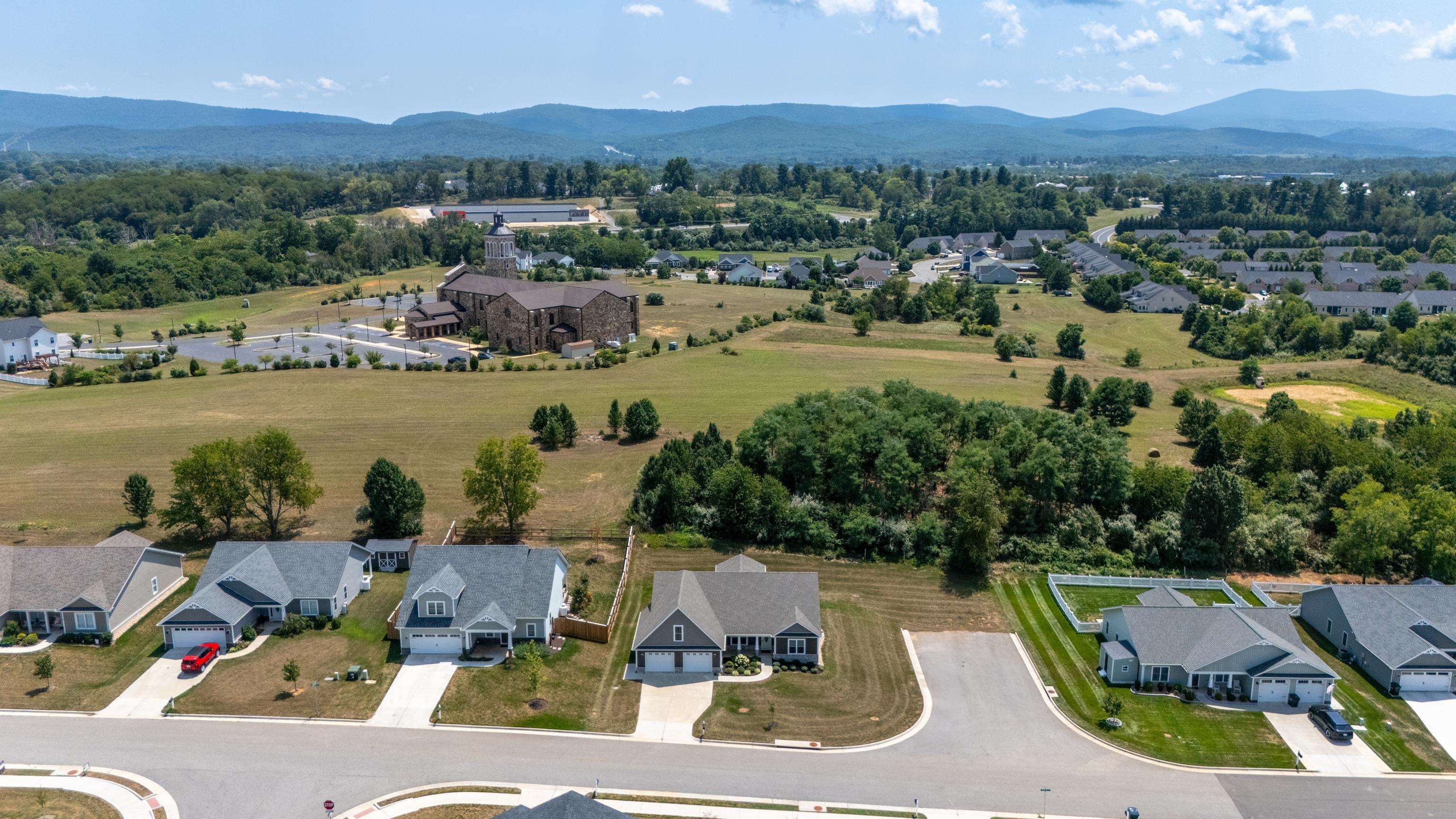 152 LANGLEY DR