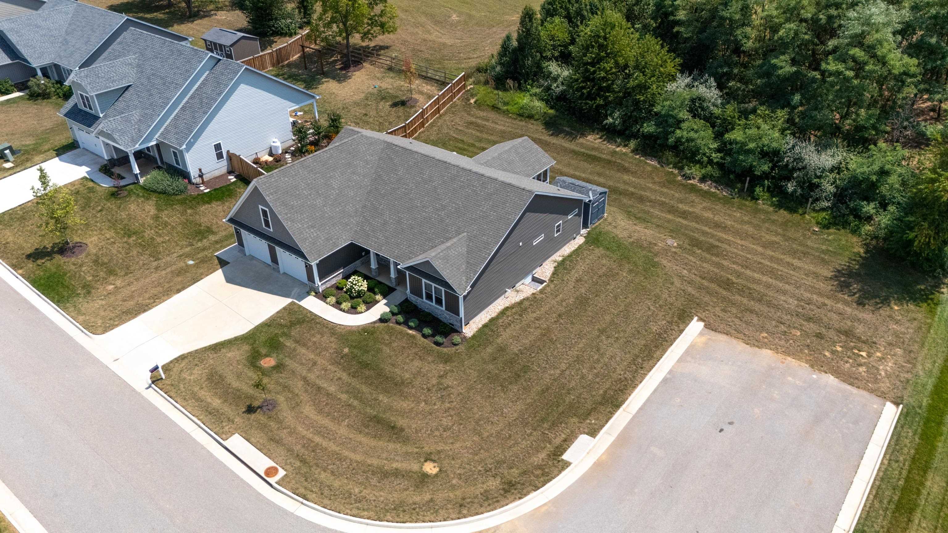 152 LANGLEY DR