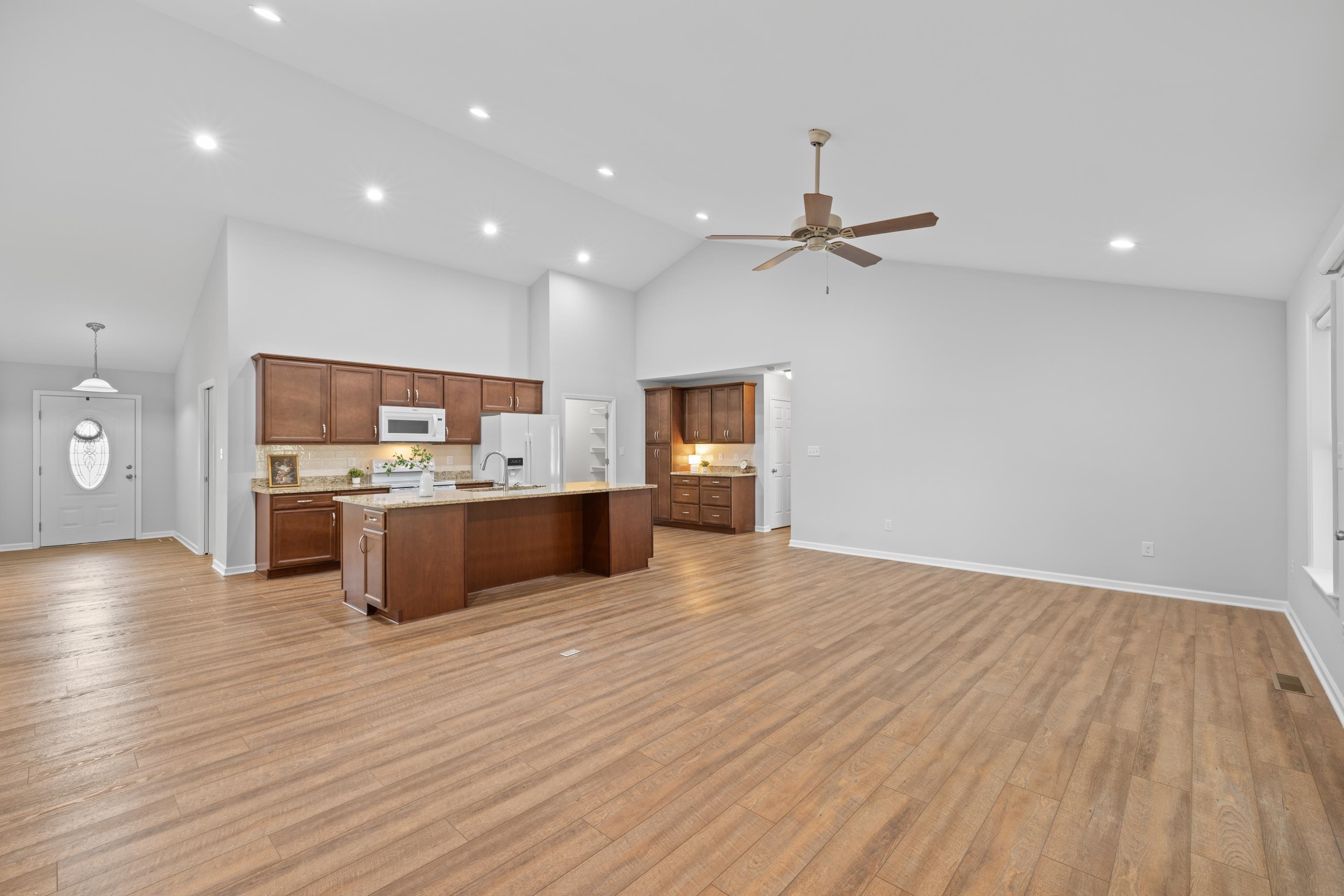 152 LANGLEY DR
