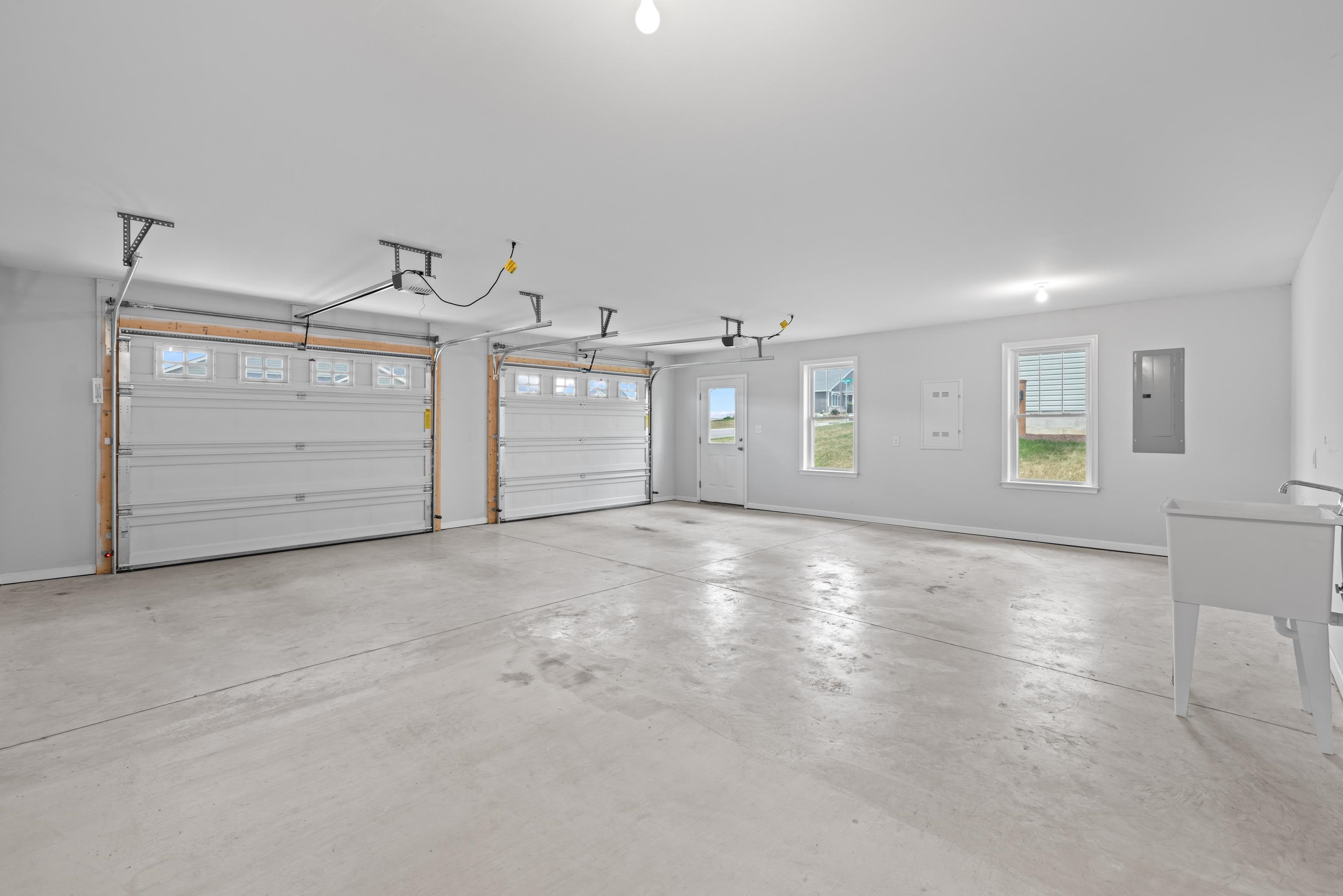 152 LANGLEY DR