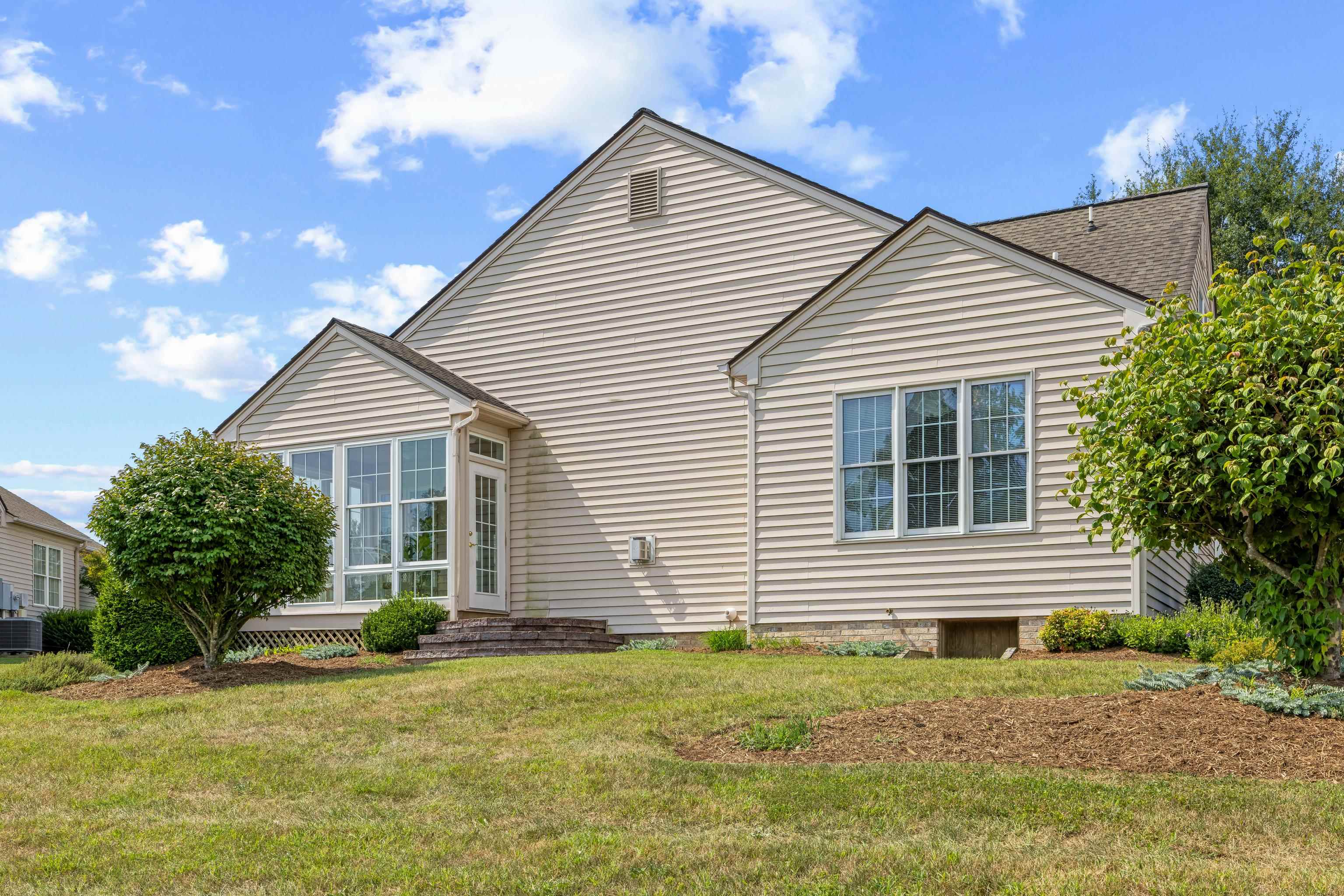 737 GOVERNORS WAY