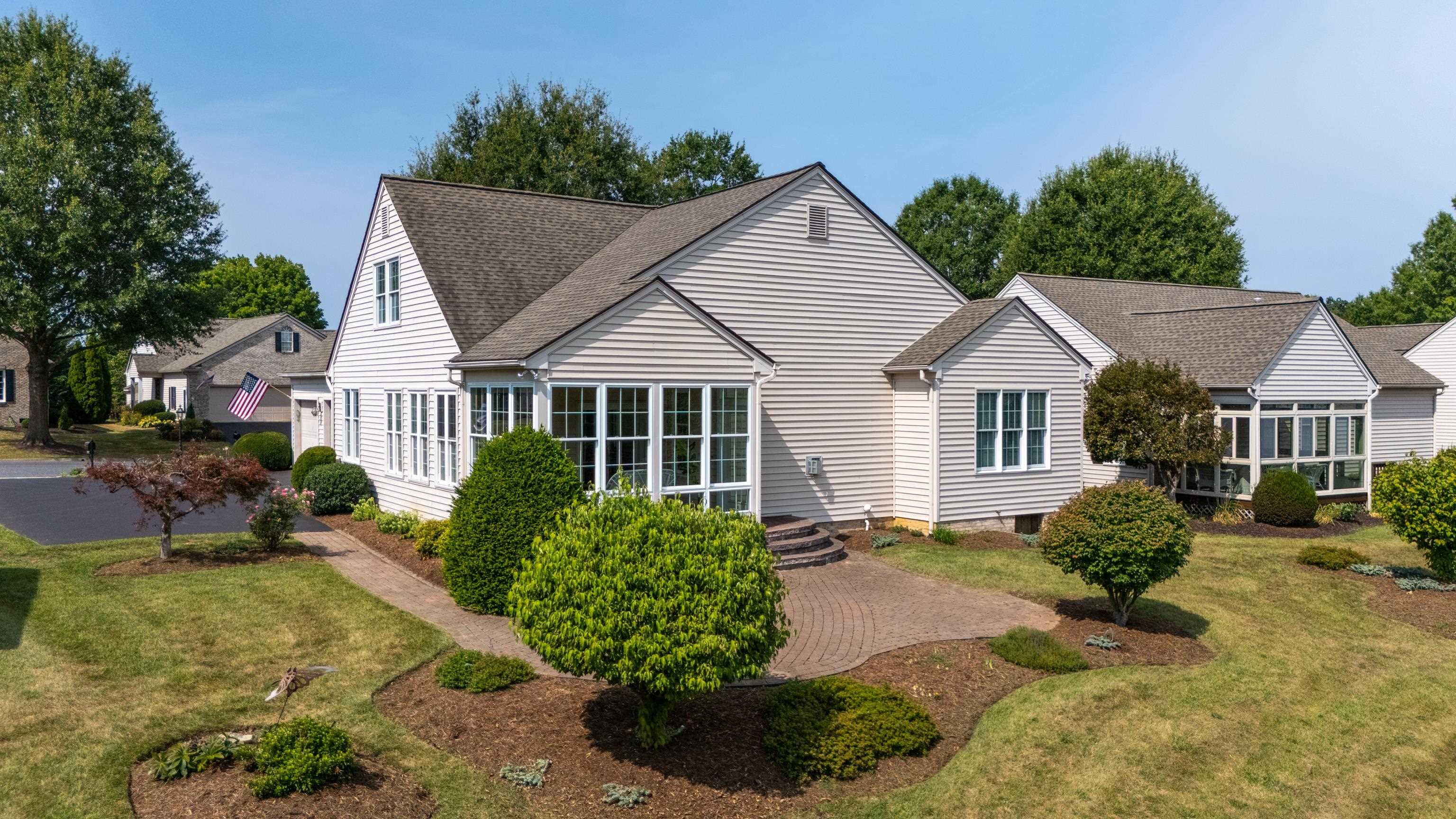 737 GOVERNORS WAY