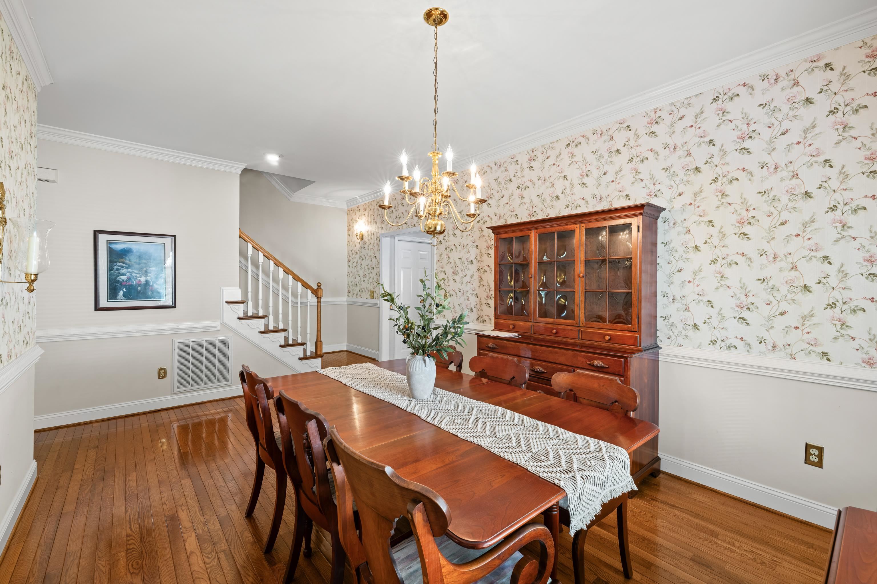 737 GOVERNORS WAY