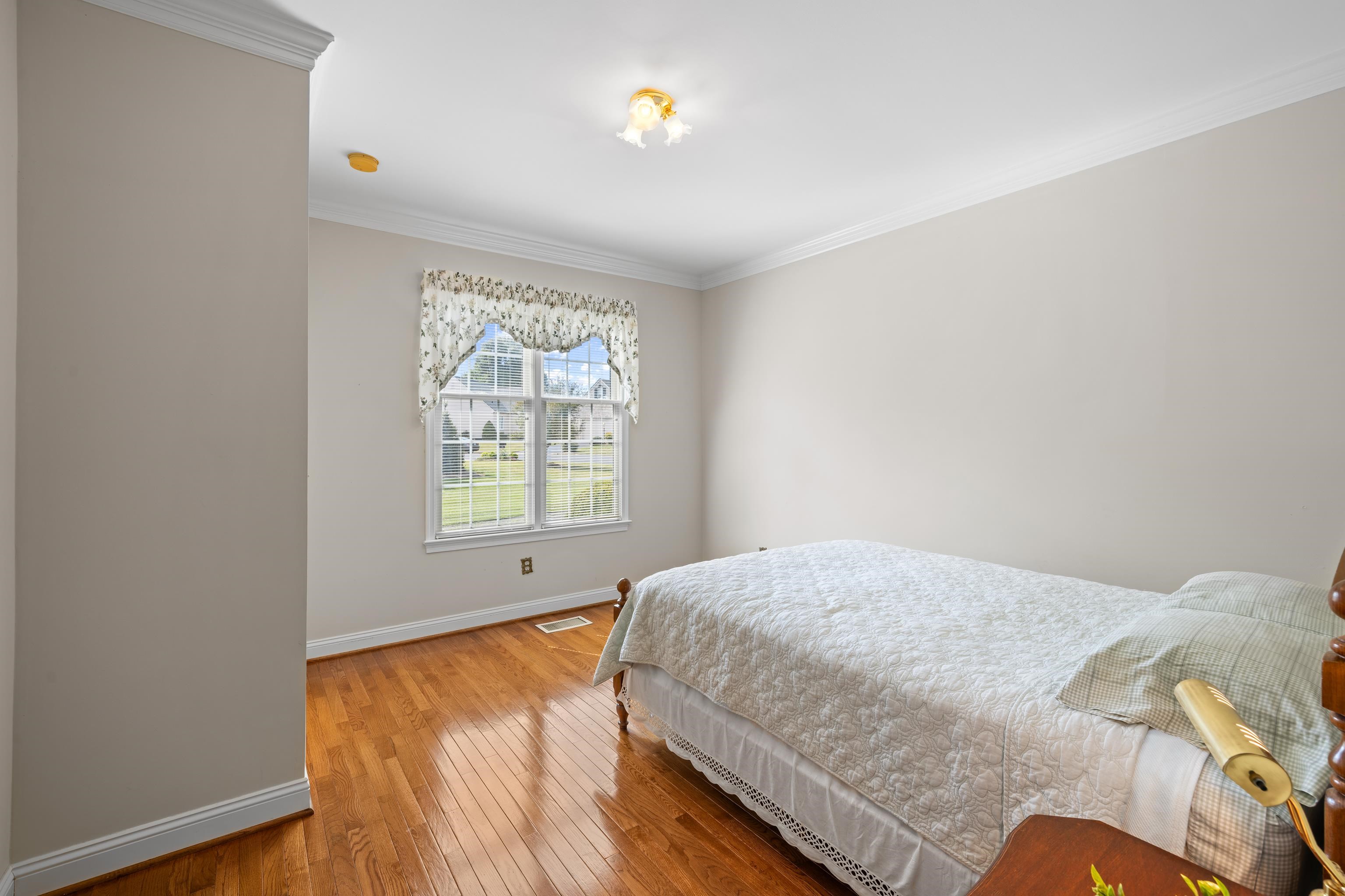 737 GOVERNORS WAY