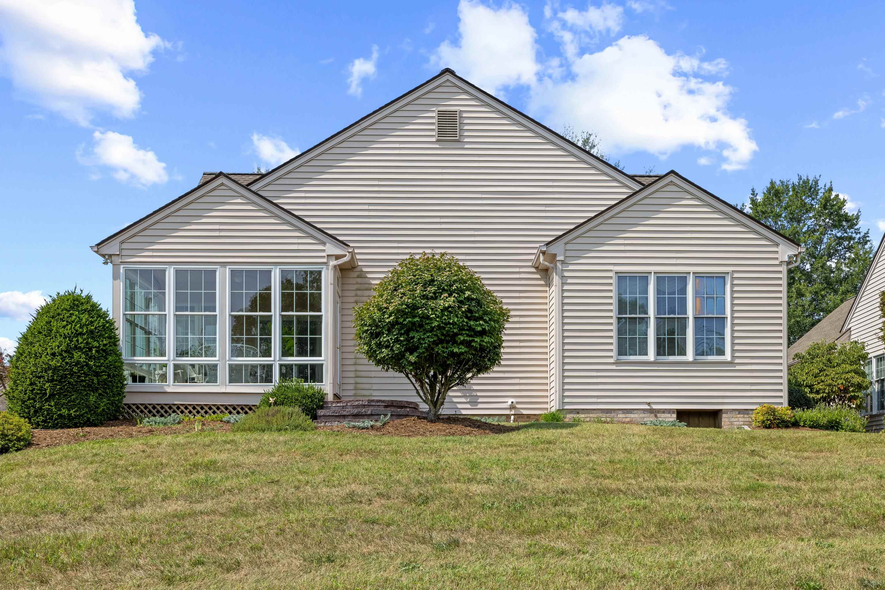 737 GOVERNORS WAY
