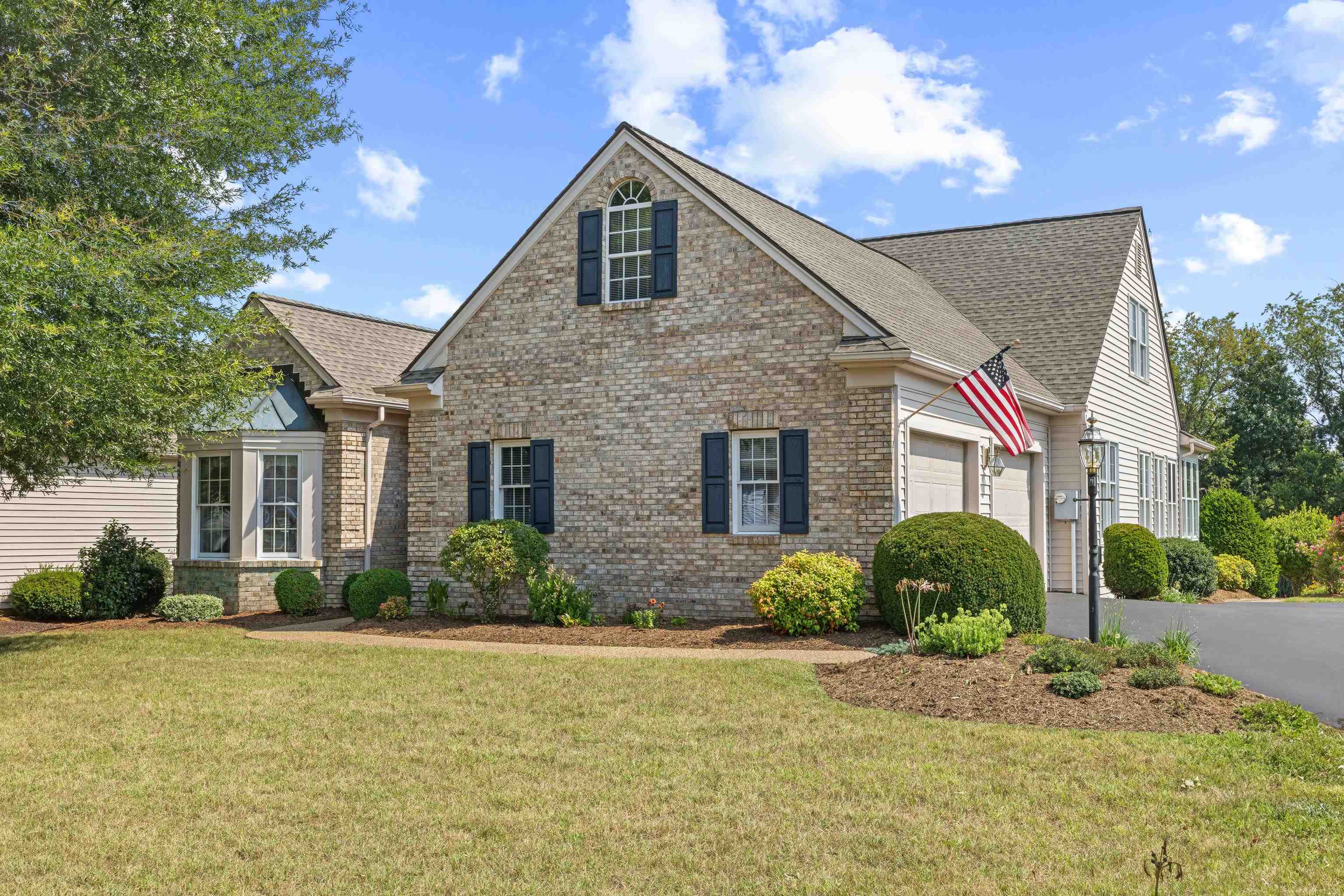 737 GOVERNORS WAY