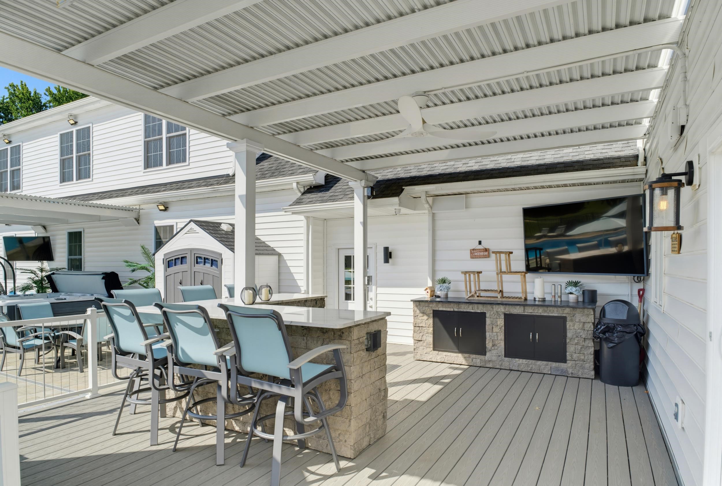 572 AUGUSTA FARMS RD