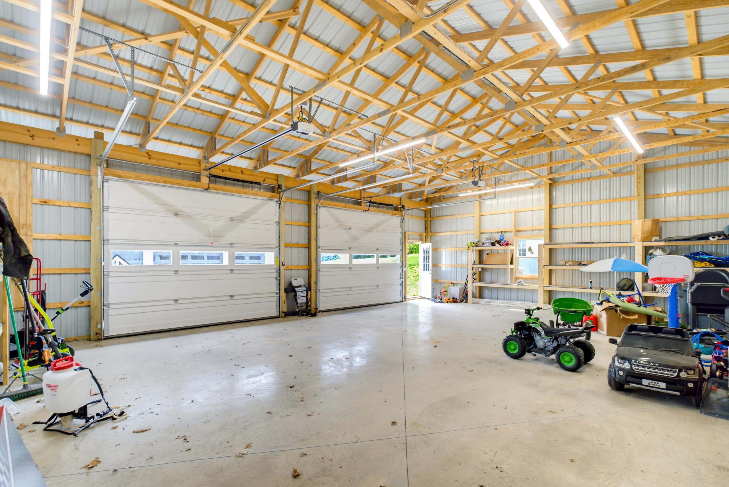 572 AUGUSTA FARMS RD