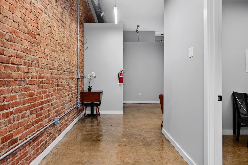143 N WAYNE AVE