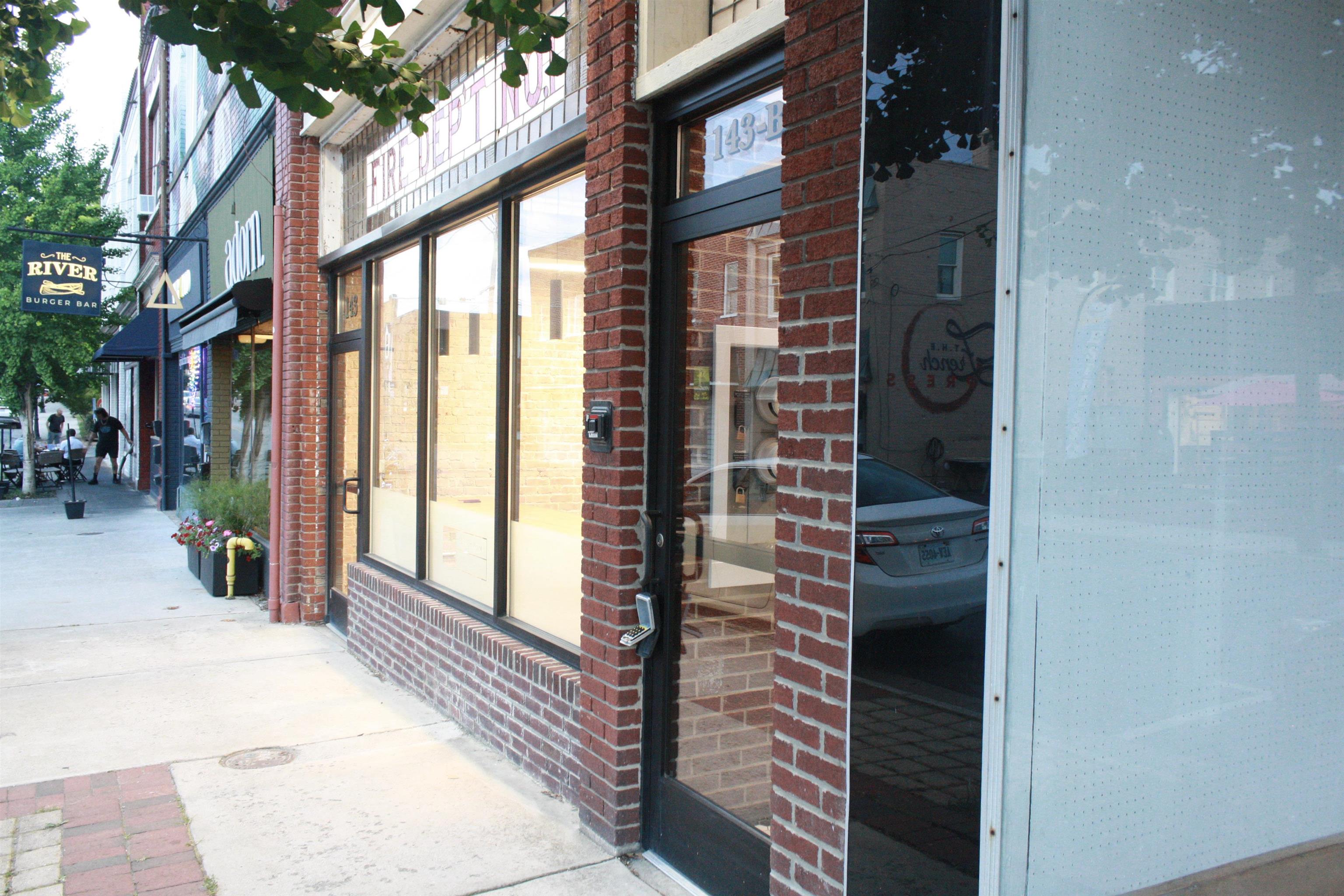 143 N WAYNE AVE