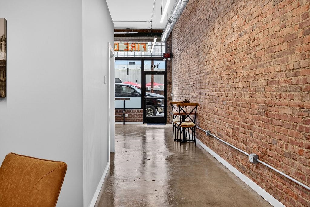 143 N WAYNE AVE