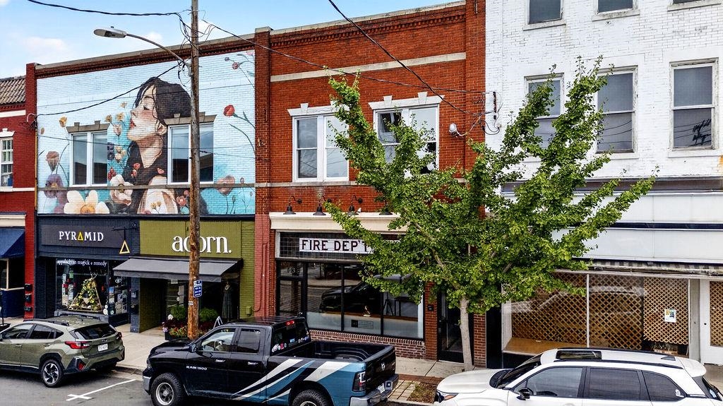 143 N WAYNE AVE