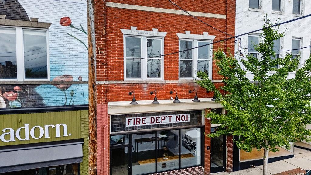 143 N WAYNE AVE