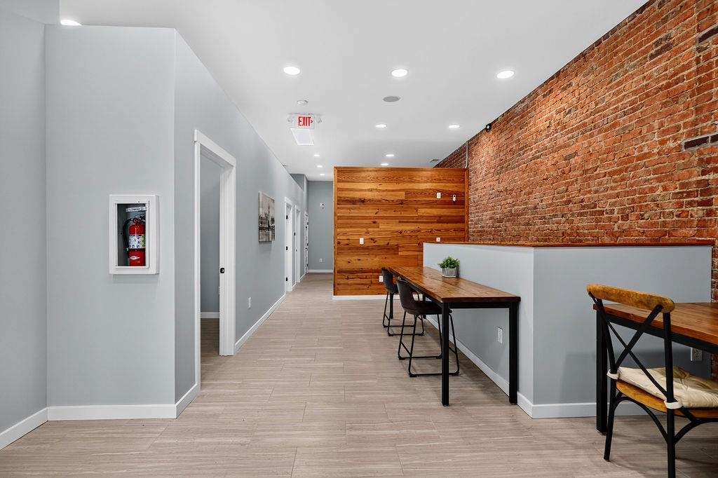 143 N WAYNE AVE