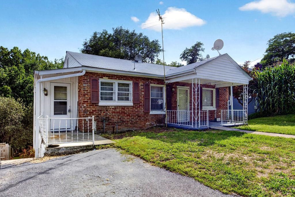 134 MAURY MILL RD
