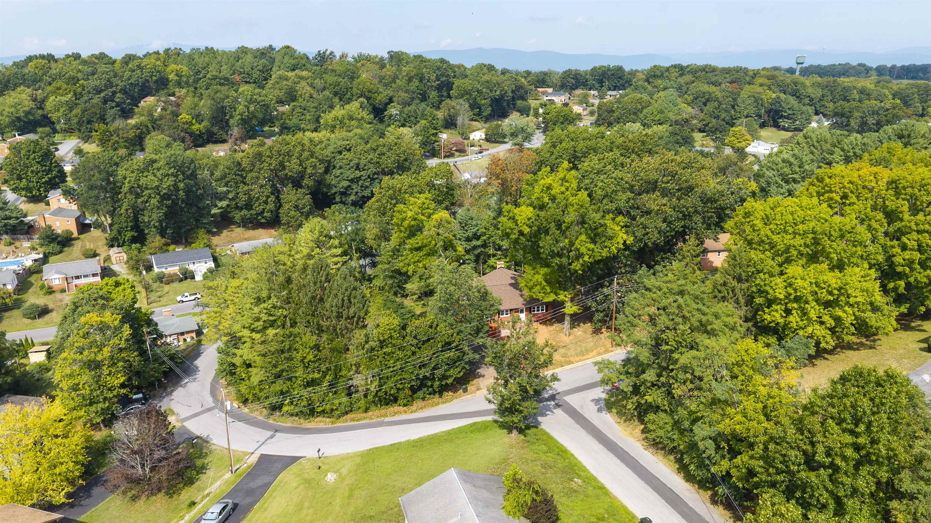 104 GREENWOOD RD