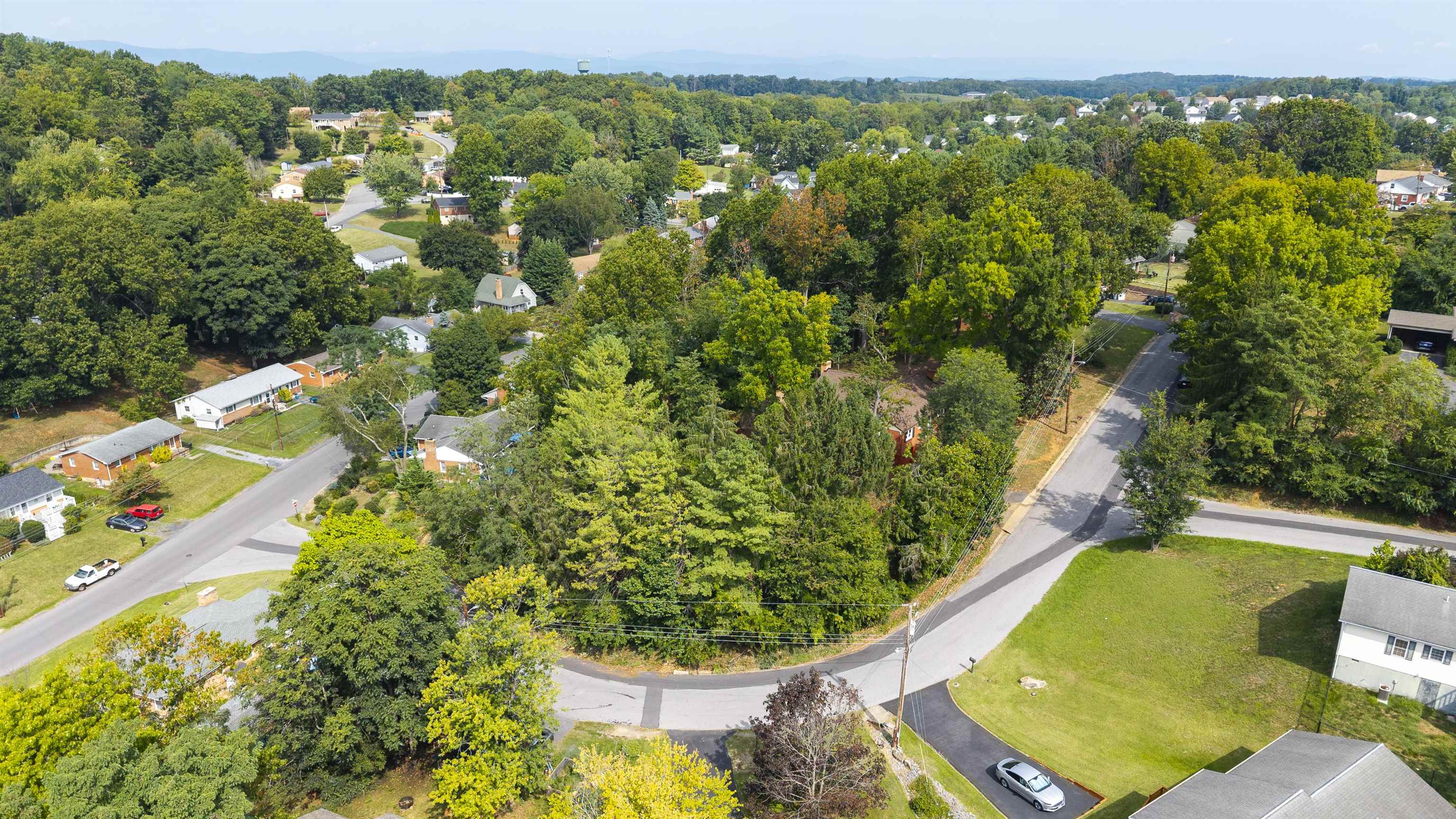 104 GREENWOOD RD