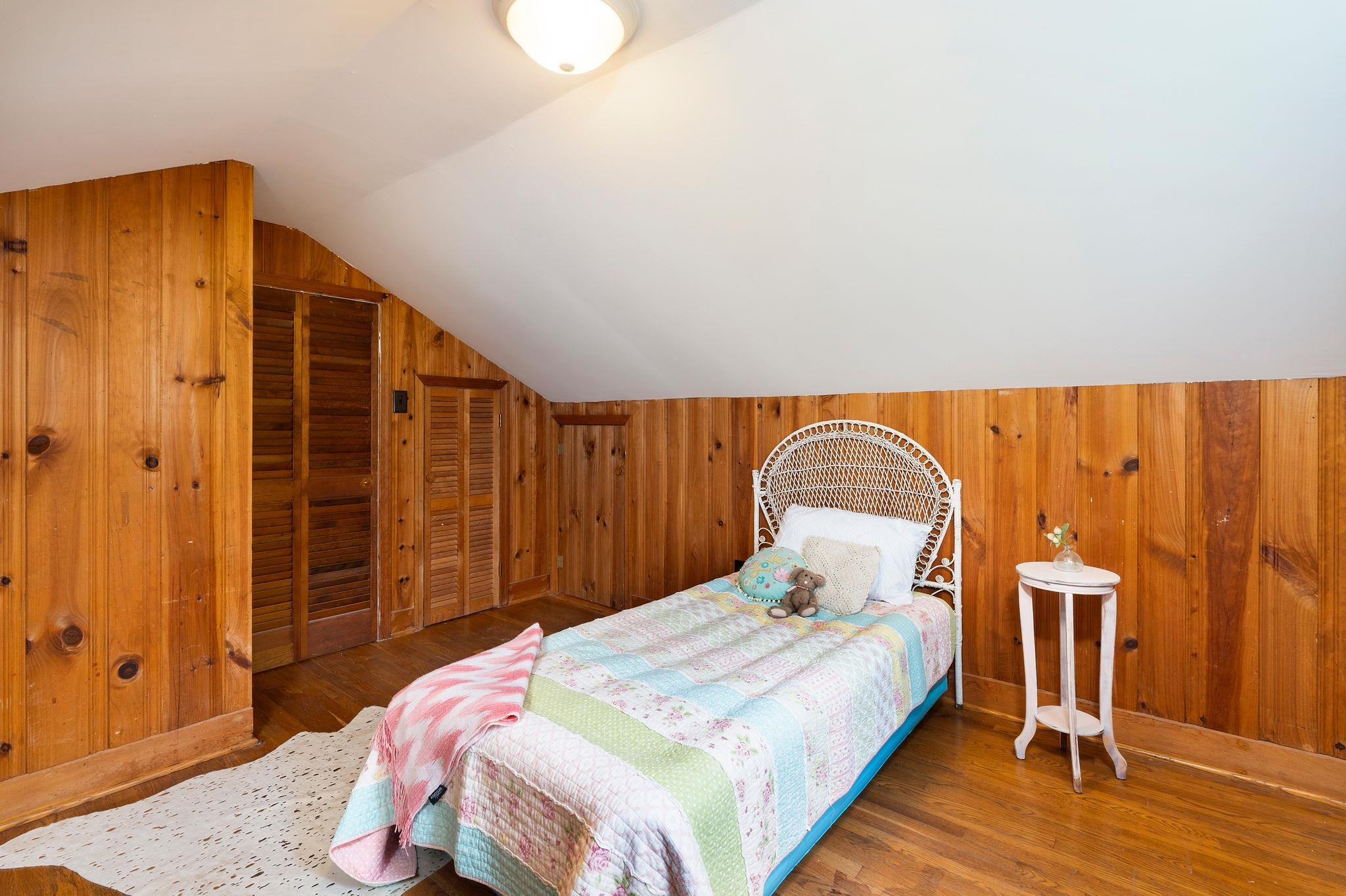 104 GREENWOOD RD