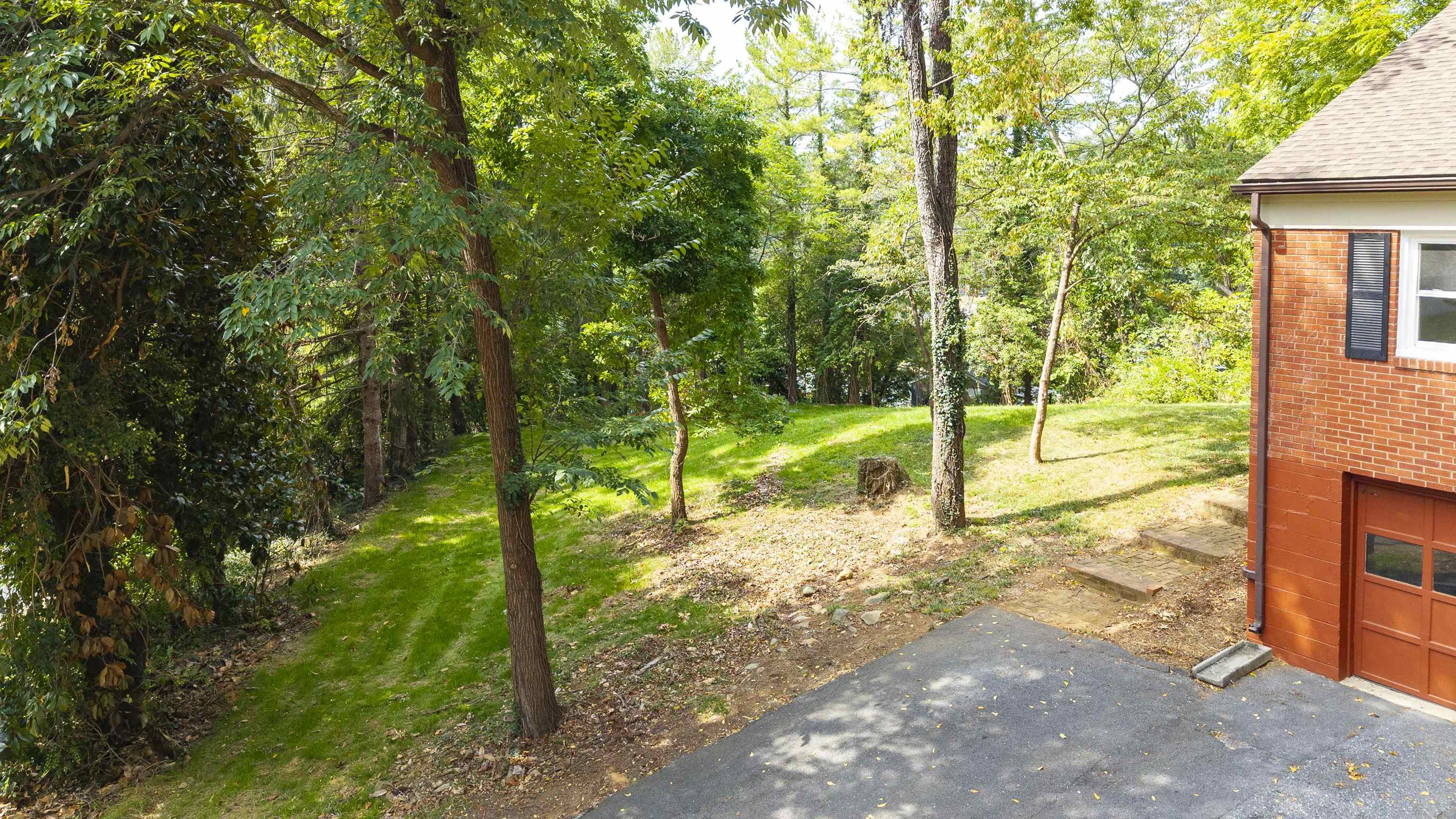 104 GREENWOOD RD