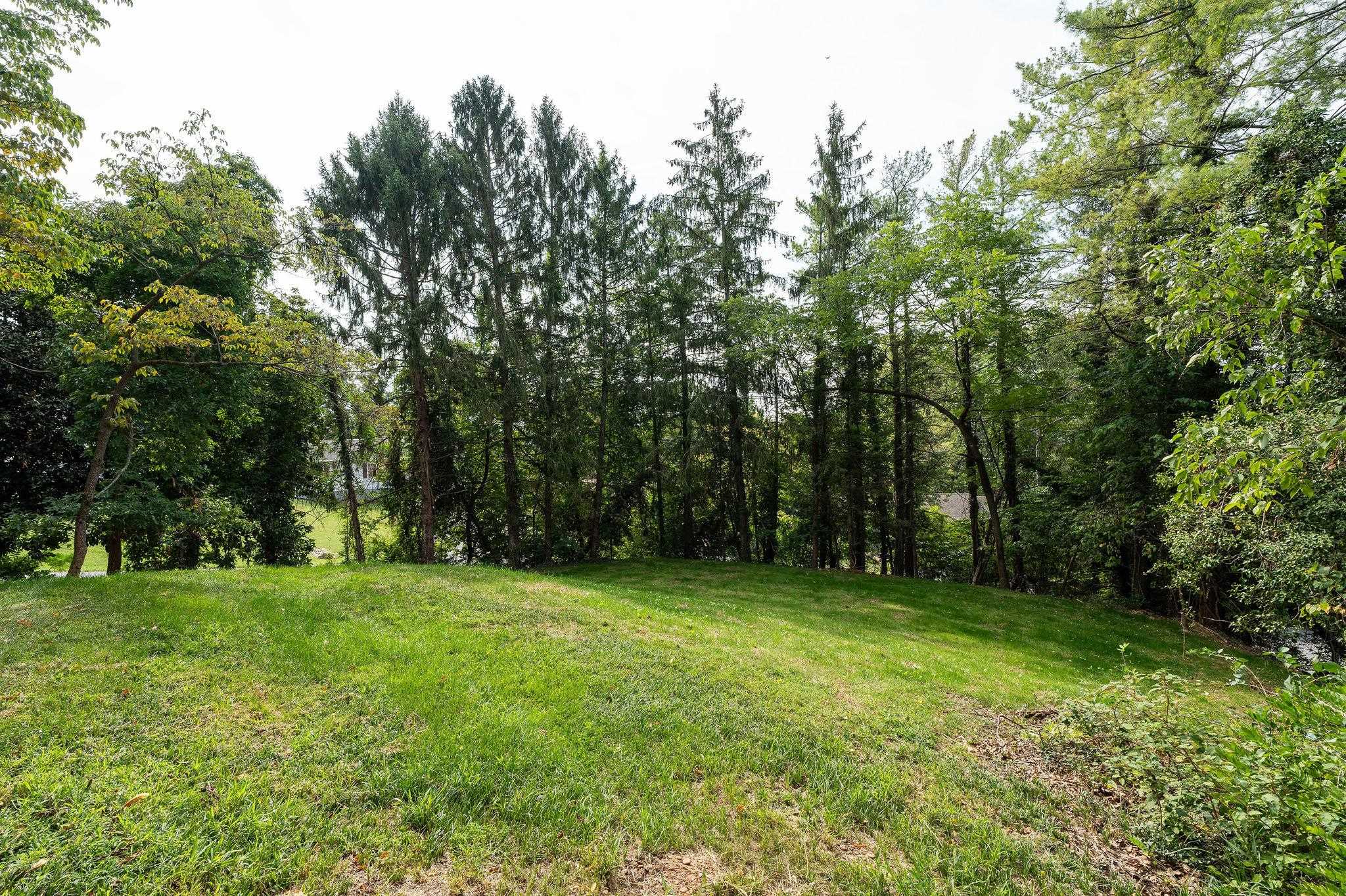 104 GREENWOOD RD