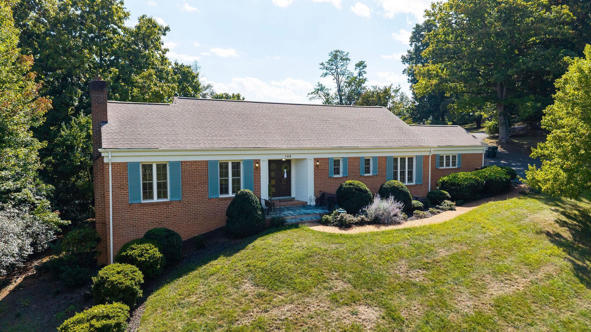 105 WOODLAND DR