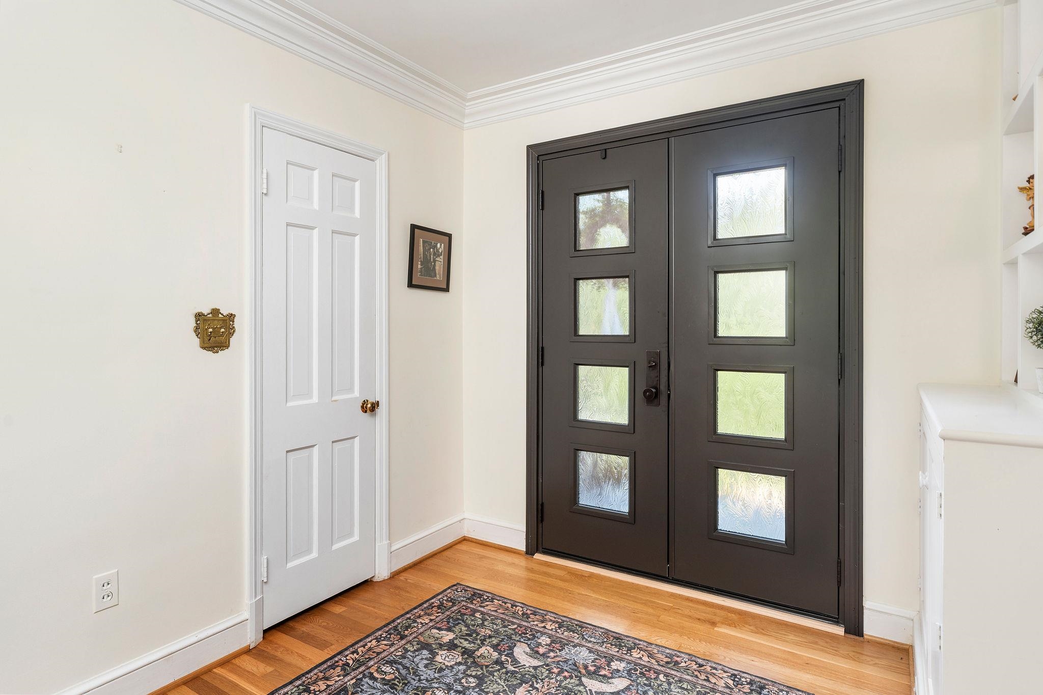 105 WOODLAND DR
