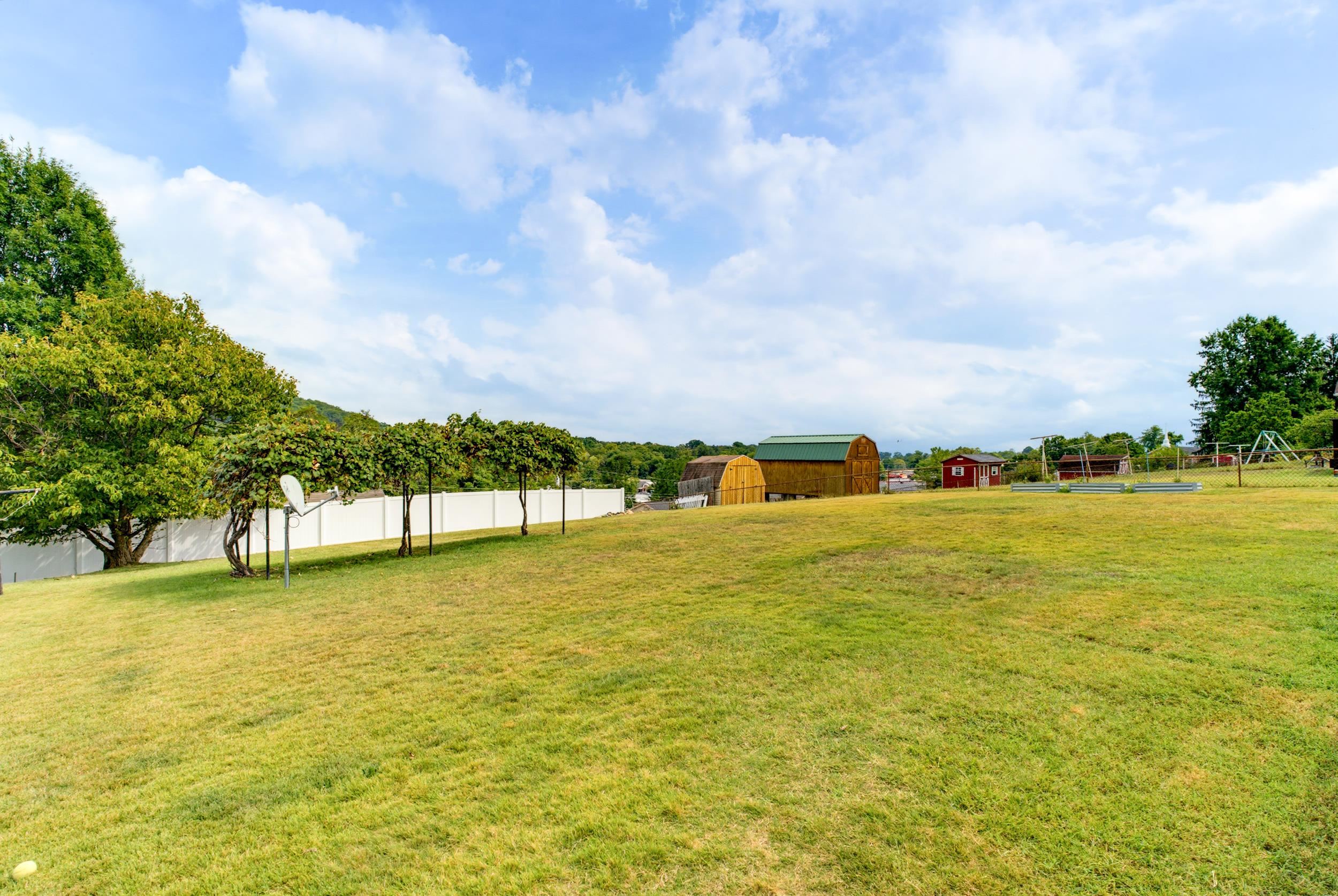293 GRANDON RD