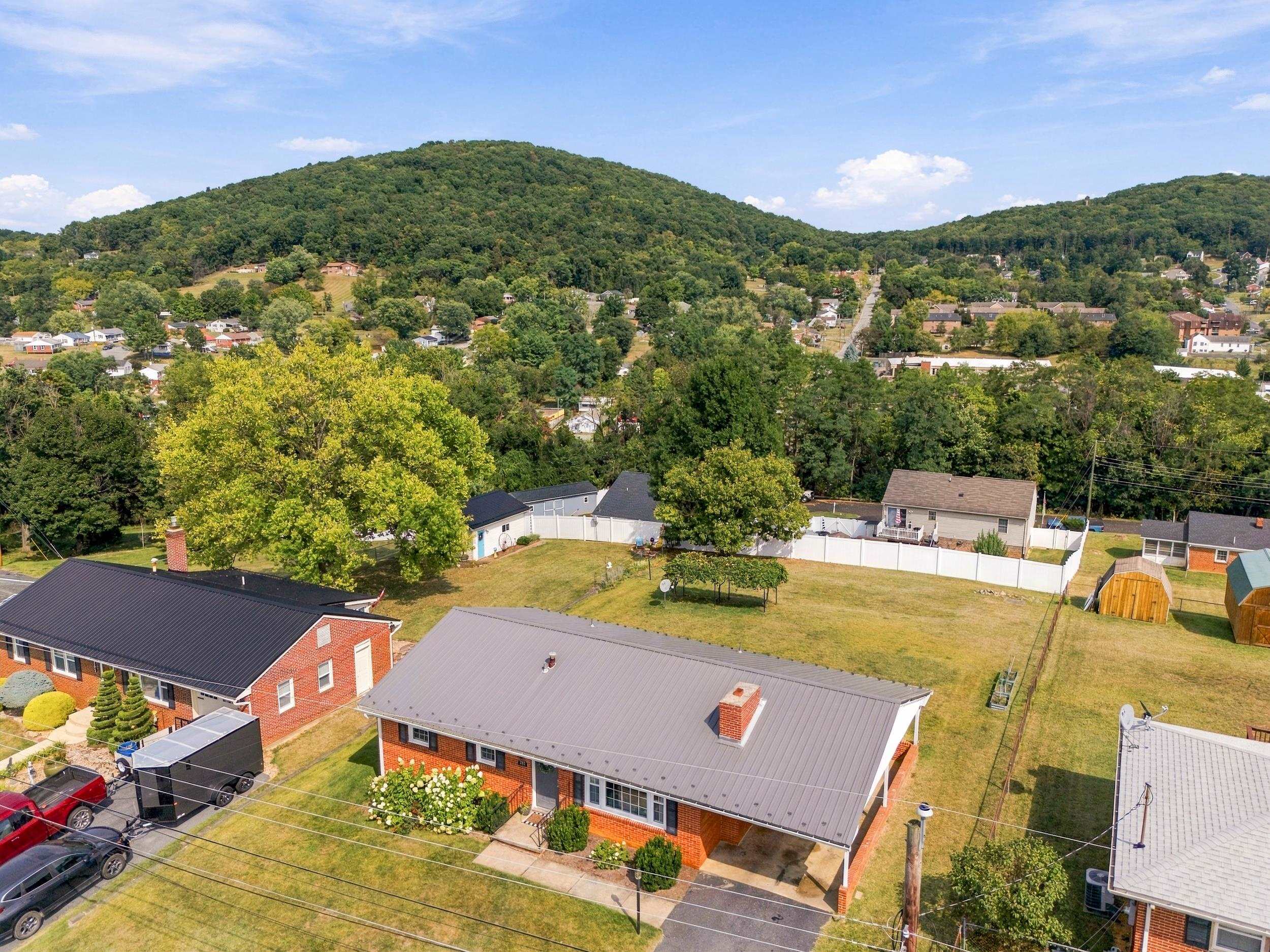 293 GRANDON RD