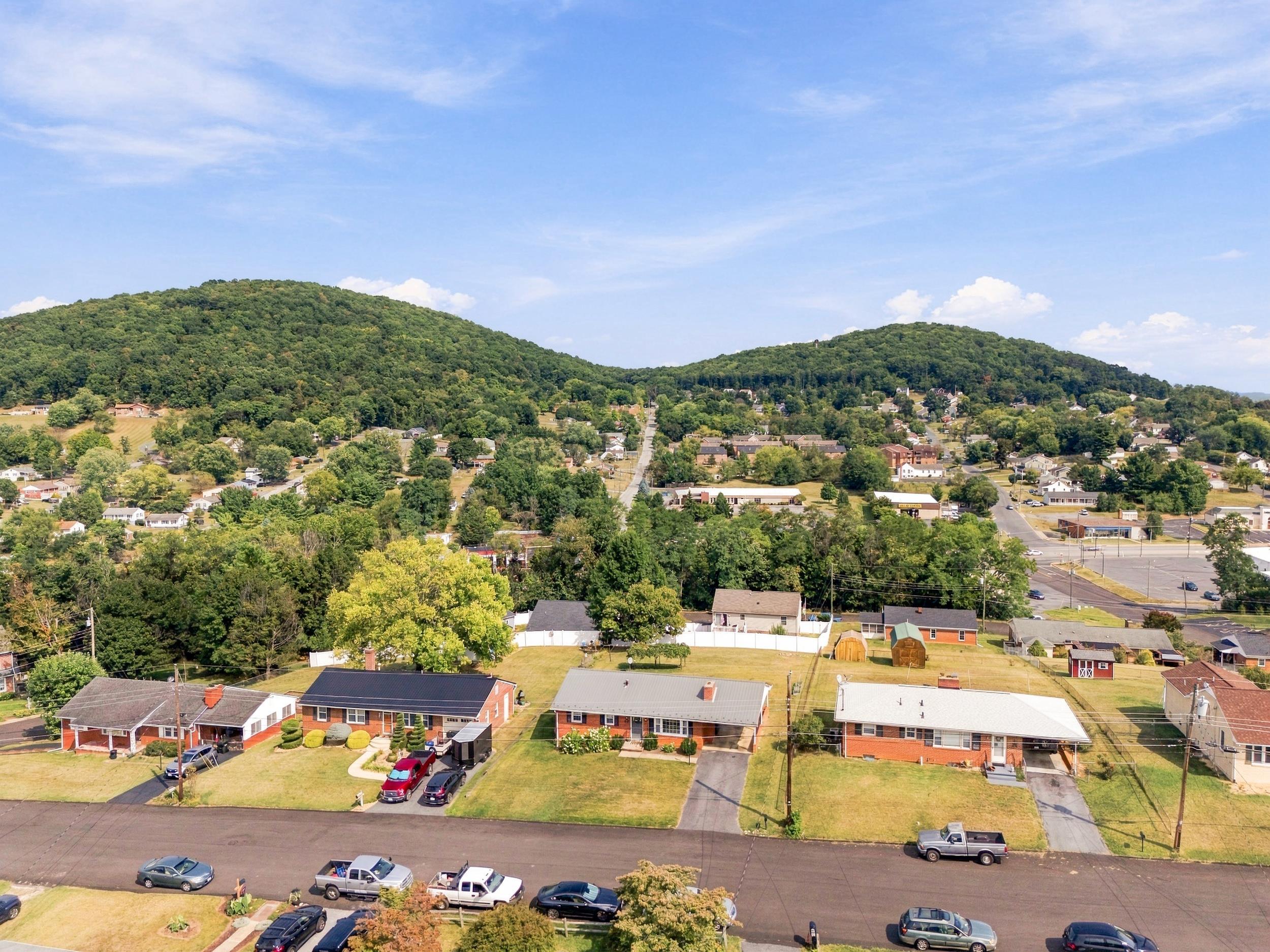 293 GRANDON RD