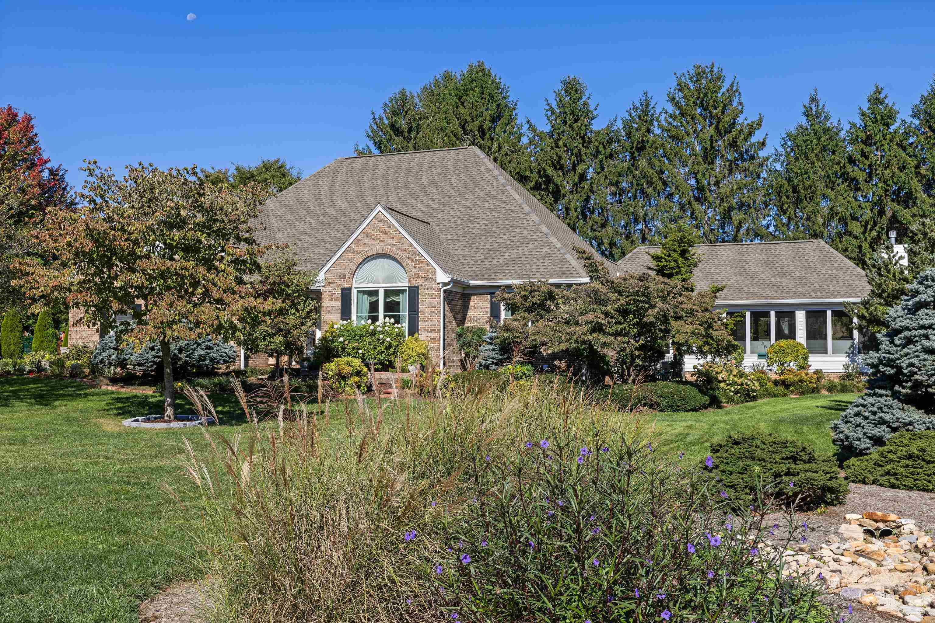 413 PELHAM DR