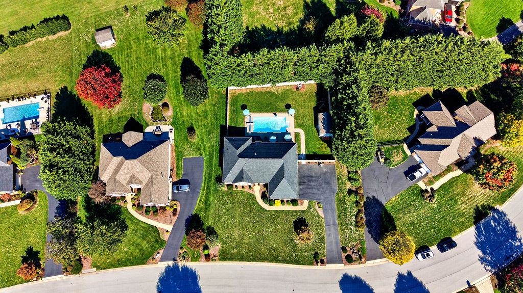 717 PELHAM DR