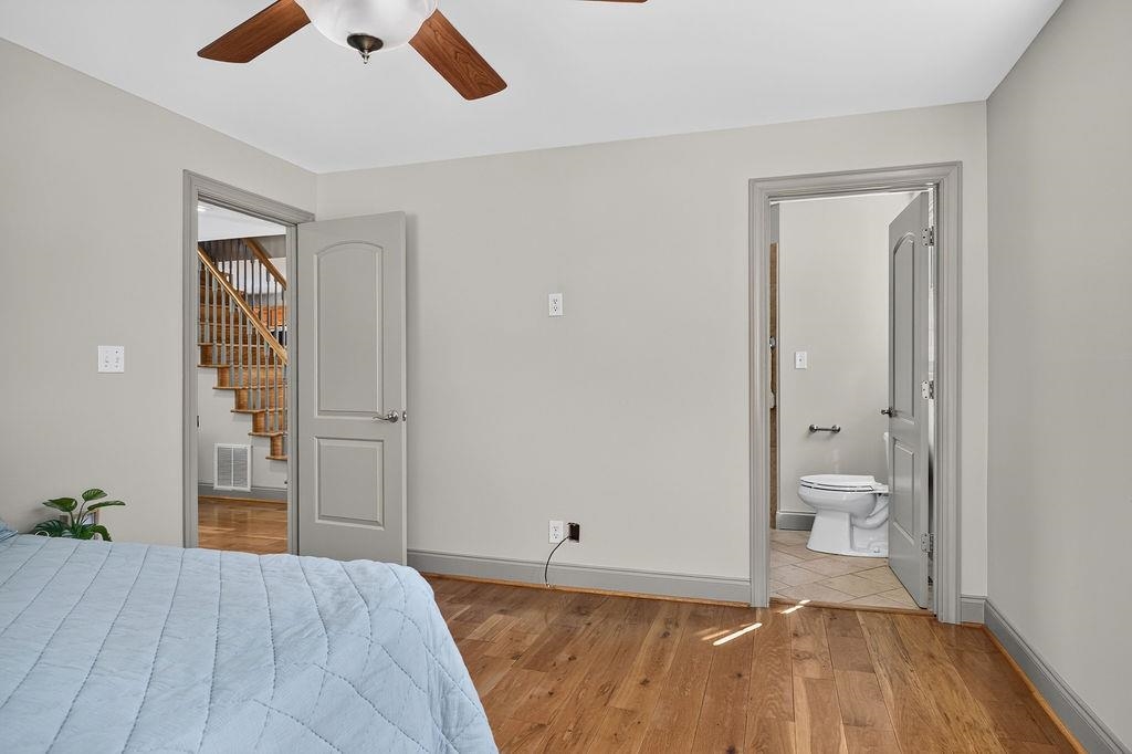 1516 LYNDHURST RD