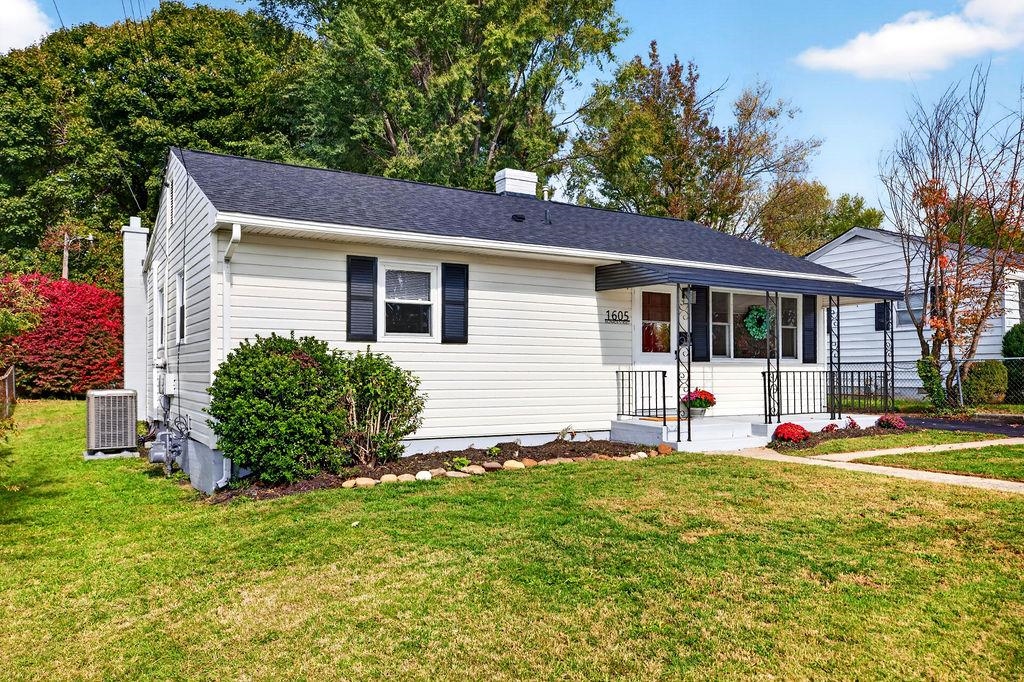 1605 MONROE ST