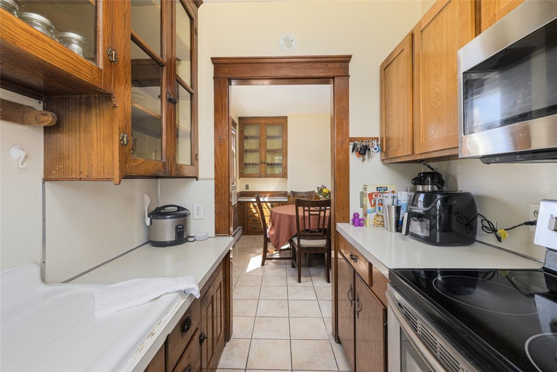 105 Overland Avenue