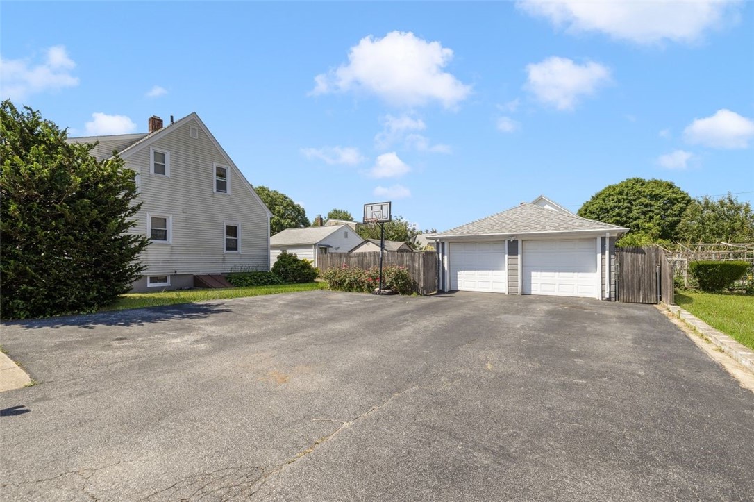 105 Overland Avenue