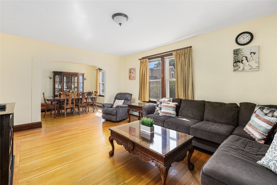 105 Overland Avenue