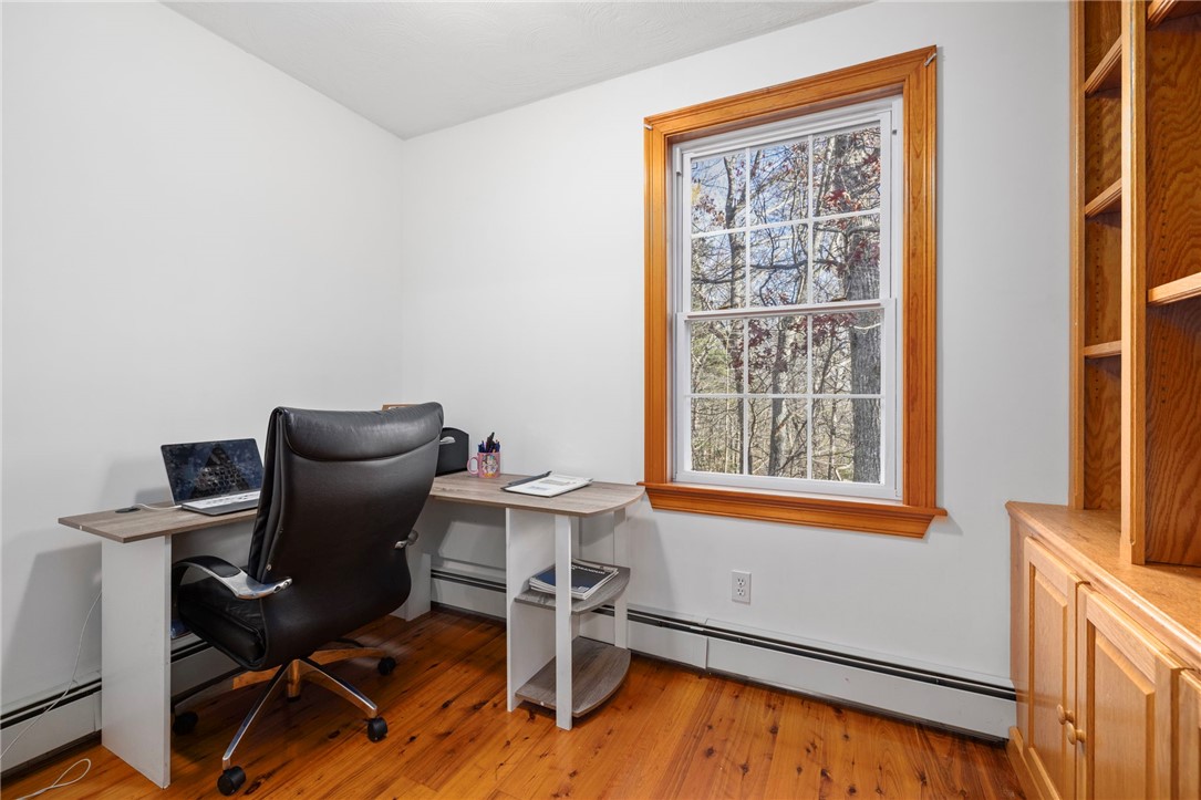 13 Foster Farm Drive