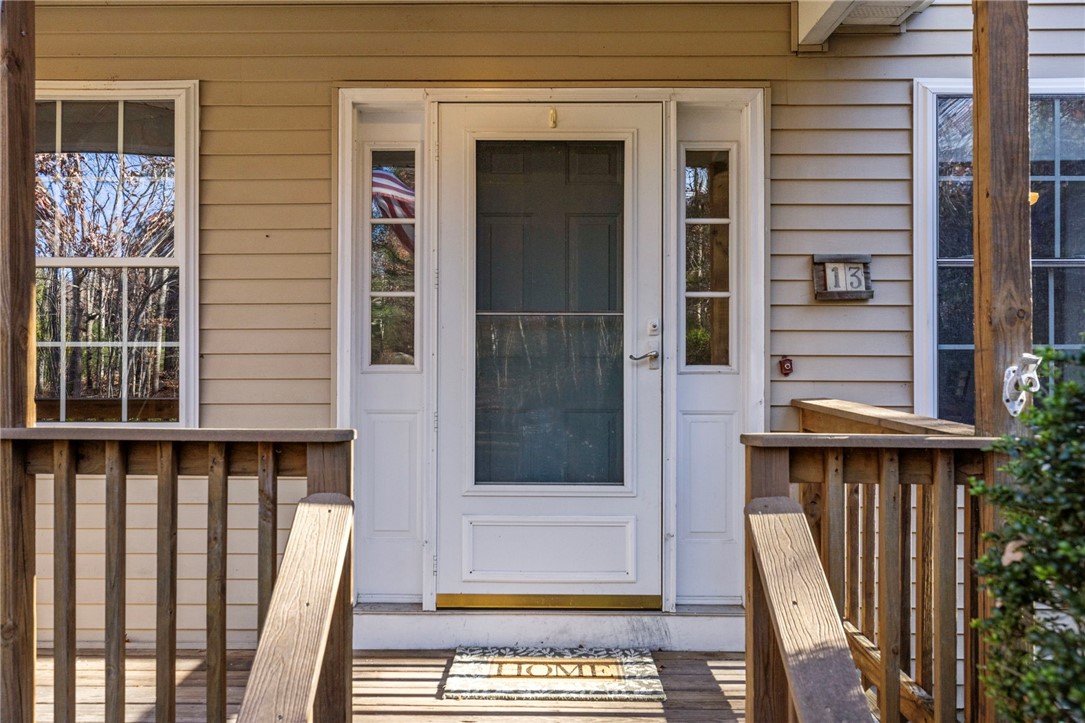 13 Foster Farm Drive