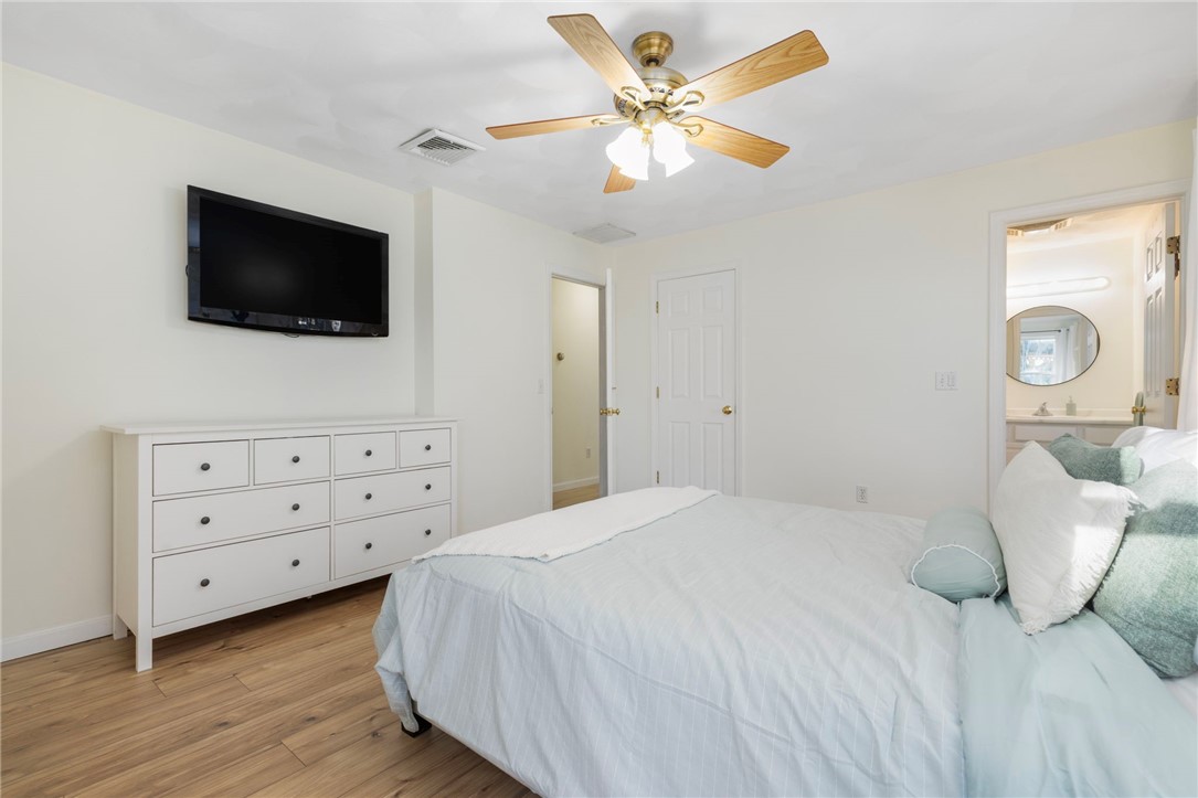 13 Foster Farm Drive