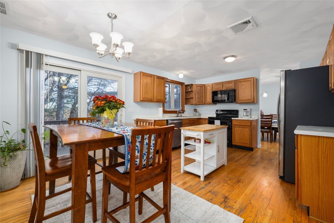 13 Foster Farm Drive