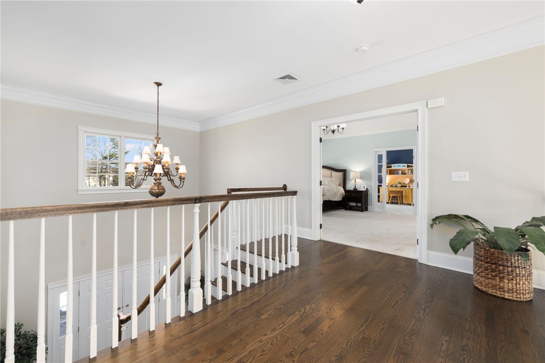 25 Hoyer Court