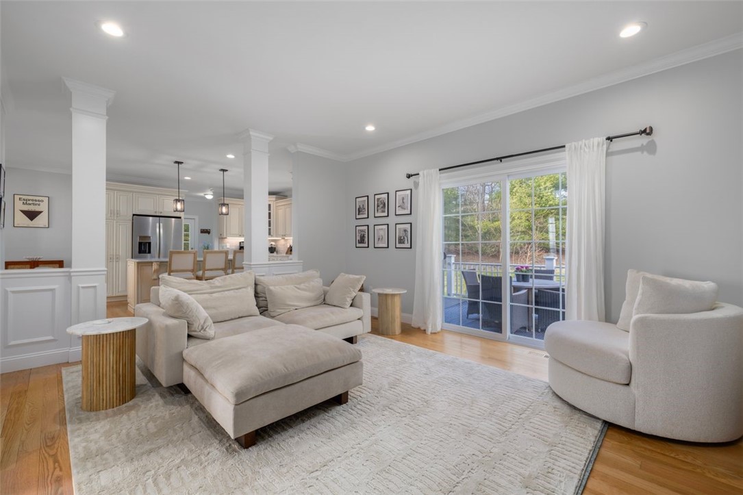 10 Jessica Lee Court