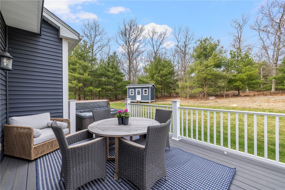 10 Jessica Lee Court