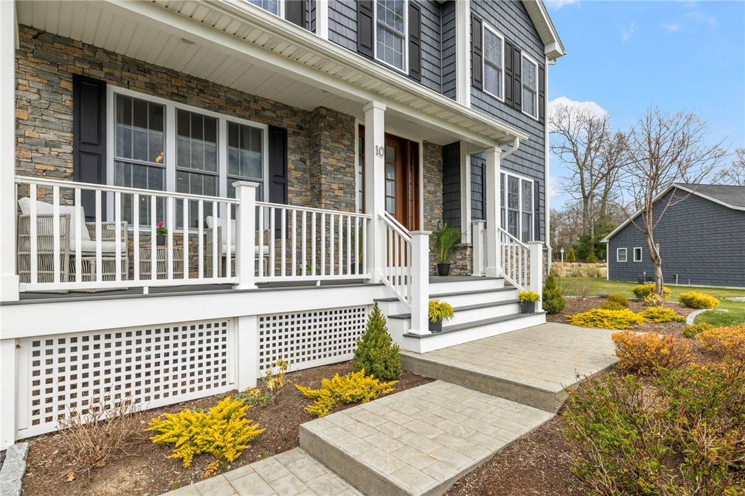 10 Jessica Lee Court